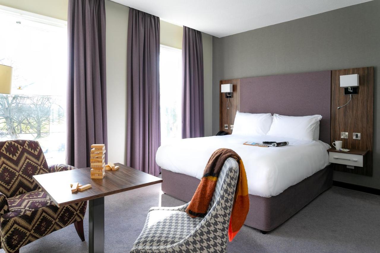Cedar Court Hotel Харрогейт Экстерьер фото