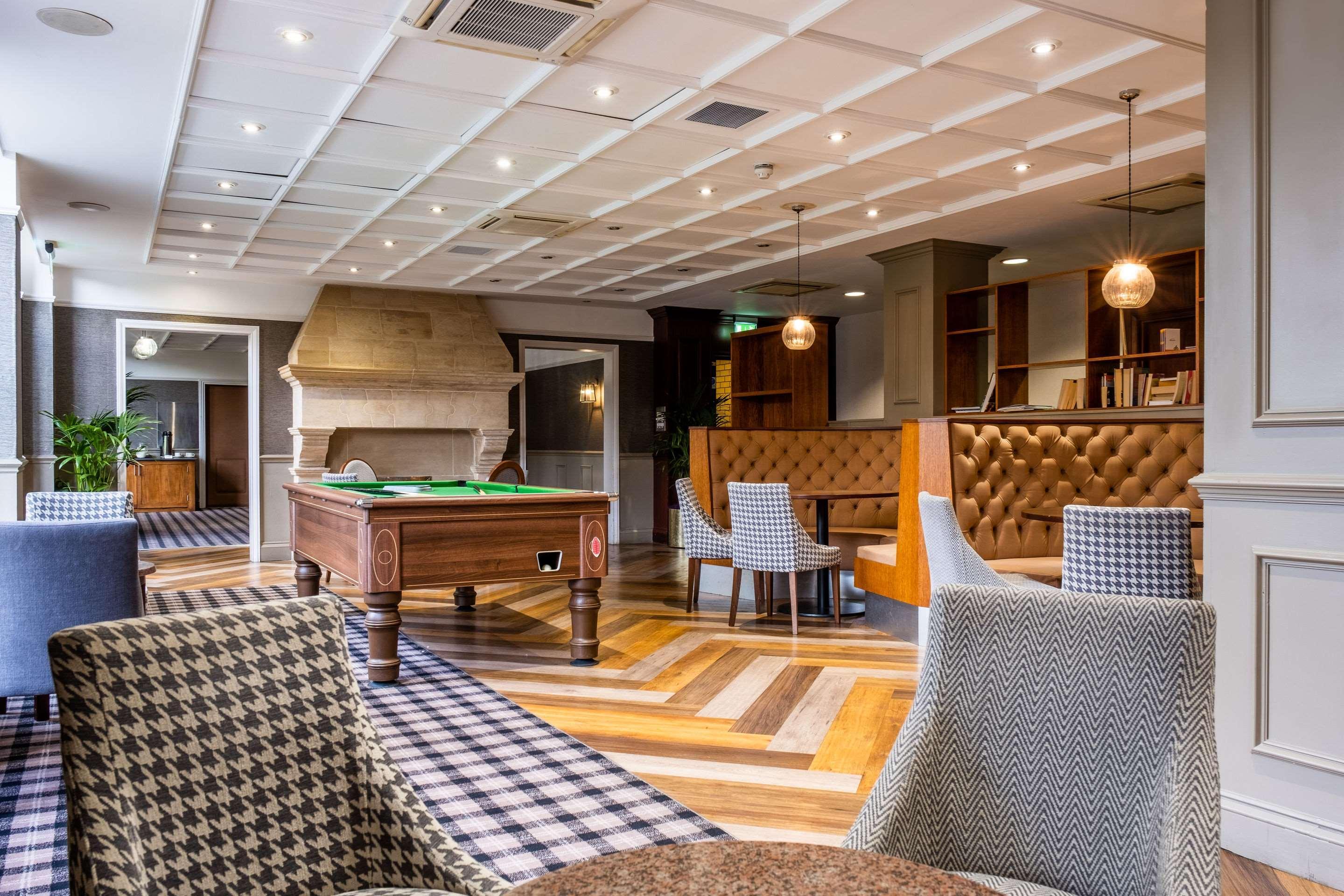 Cedar Court Hotel Харрогейт Экстерьер фото