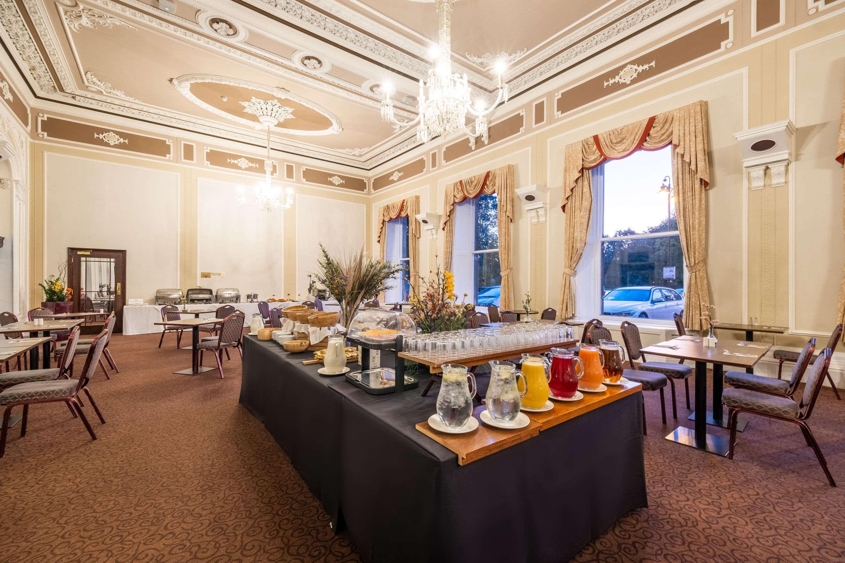 Cedar Court Hotel Харрогейт Экстерьер фото