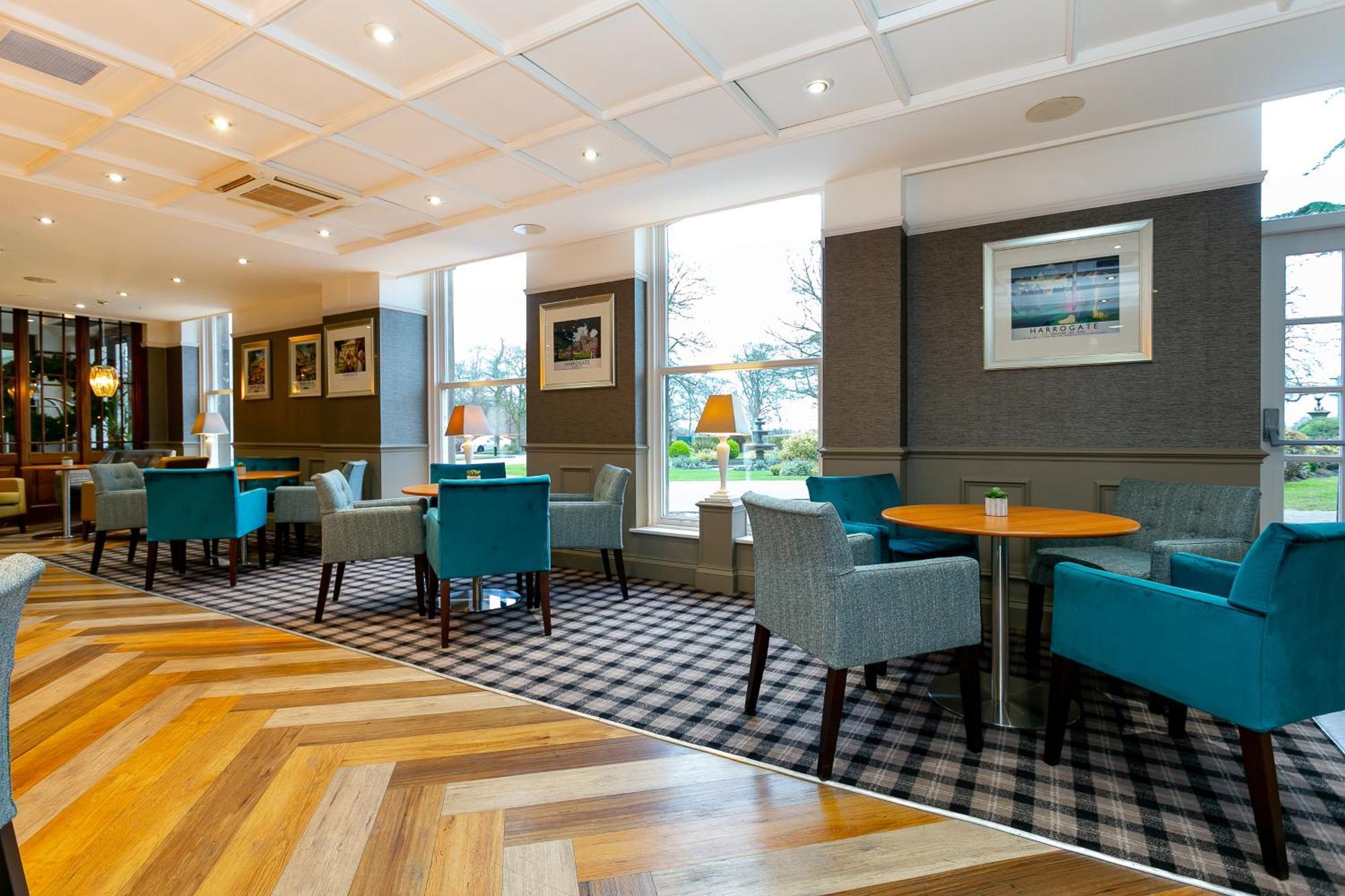 Cedar Court Hotel Харрогейт Экстерьер фото